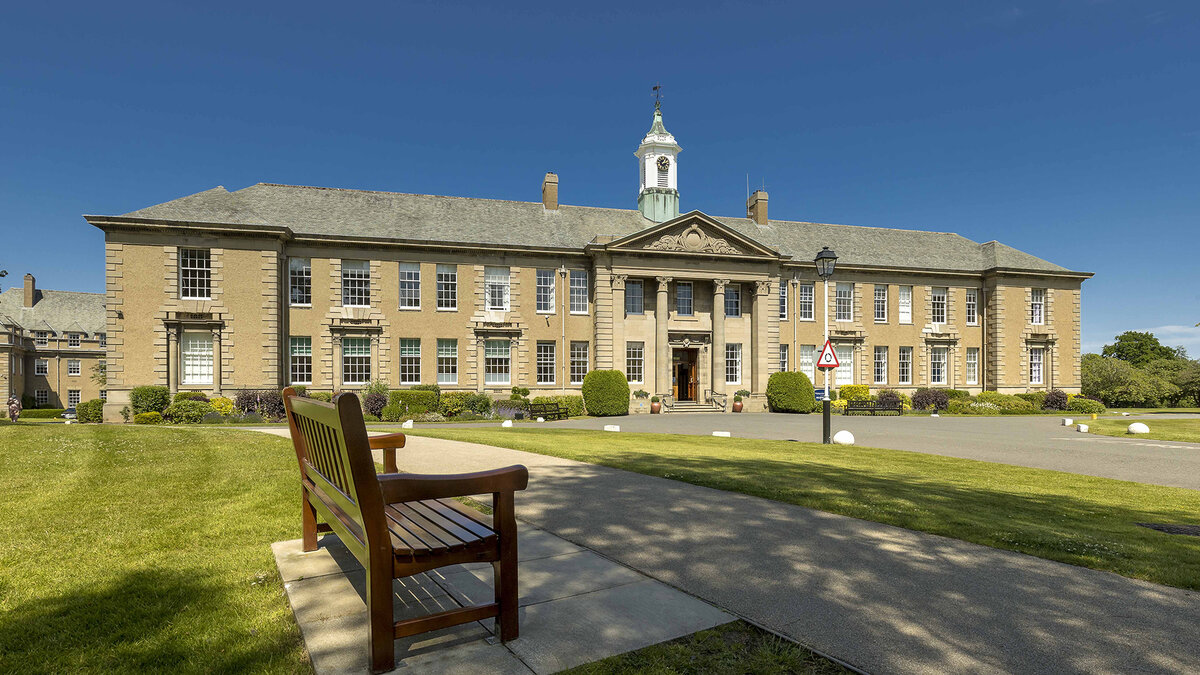 Header-Bild zu Merchiston Castle School