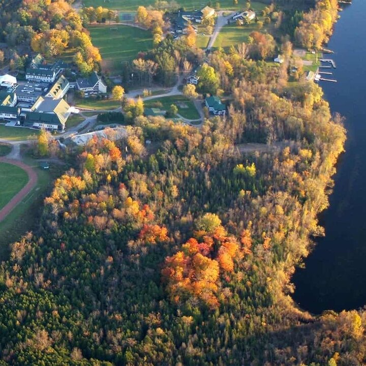 Header-Bild zu Lakefield College School