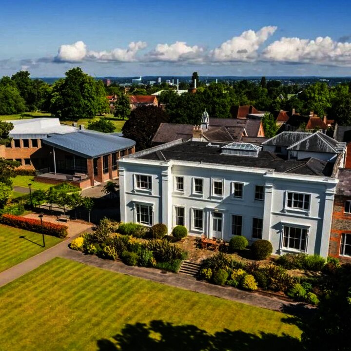 Header-Bild zu Leighton Park School
