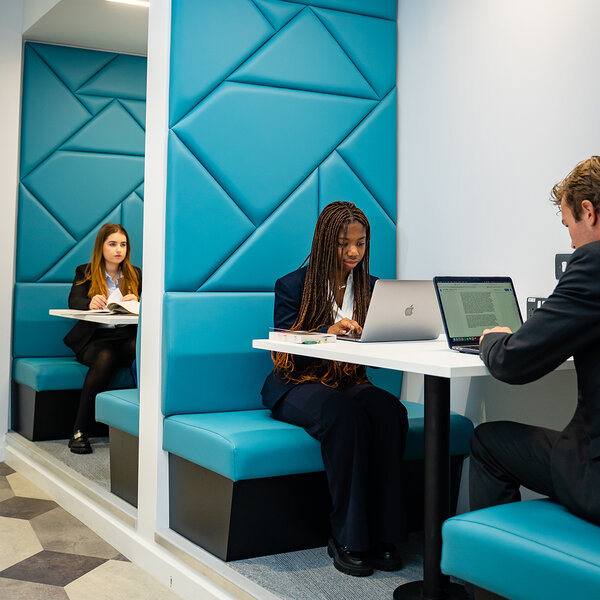 Bild zu Felsted School