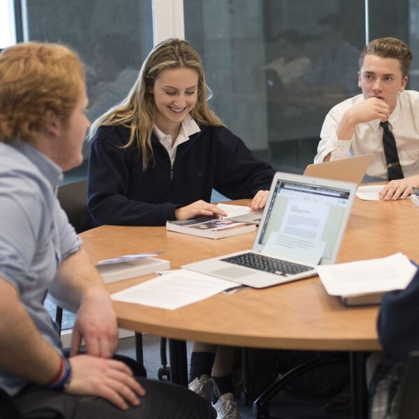 Bild zu Lakefield College School
