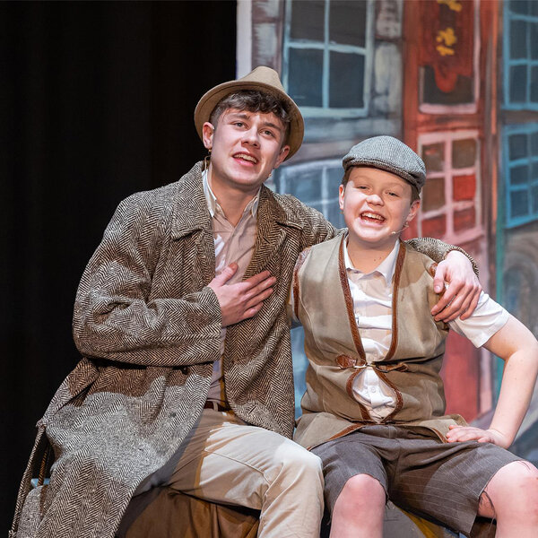 Bild zu Stonar School