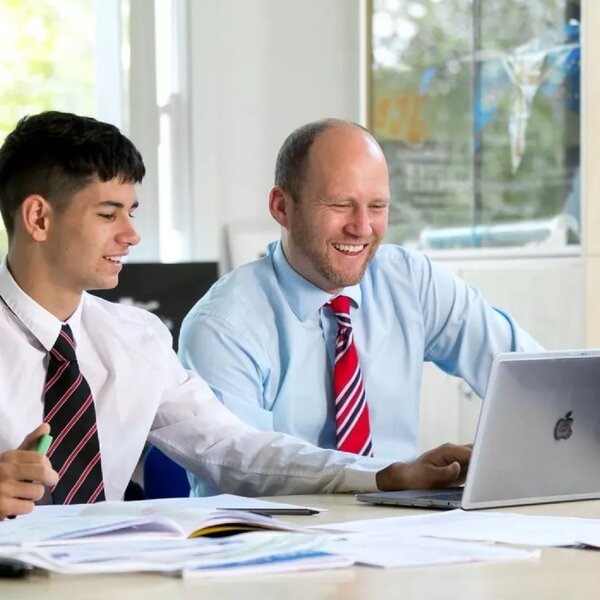 Bild zu Blundell`s School