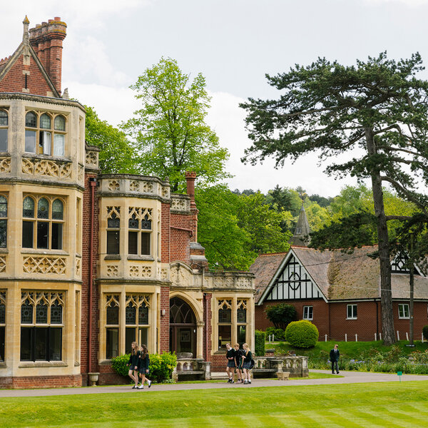 Bild zu Box Hill School