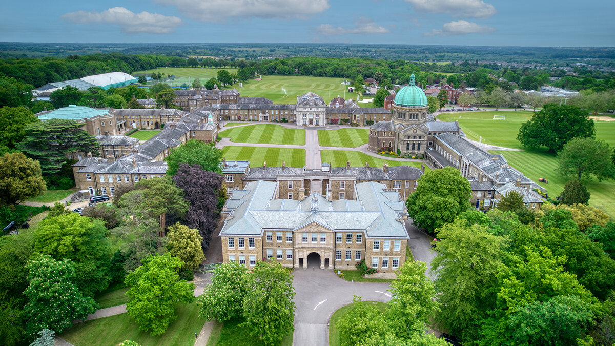 Header-Bild zu Haileybury School