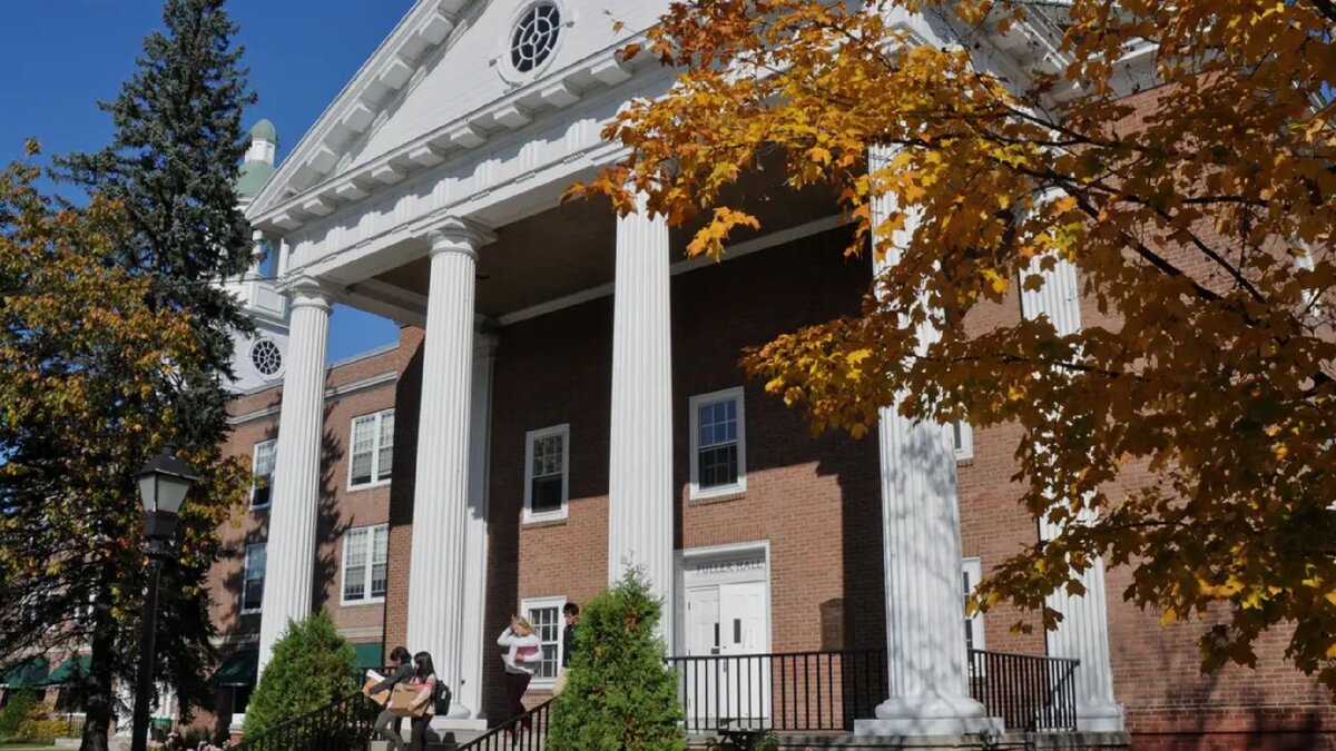 Header-Bild zu St Johnsbury Academy