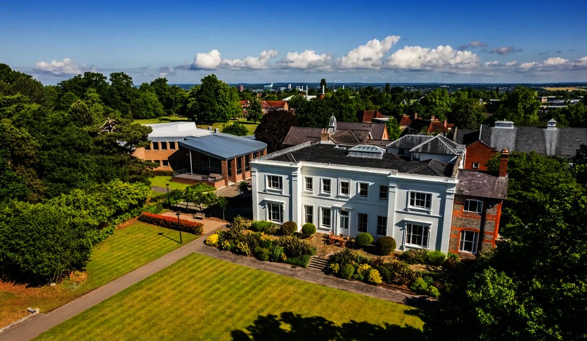 Header-Bild zu Leighton Park School