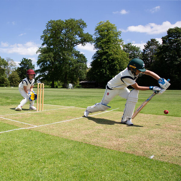 Bild zu Stonar School